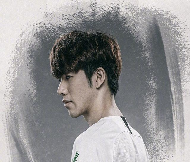 杨瀚森凭借 杨瀚森凭借