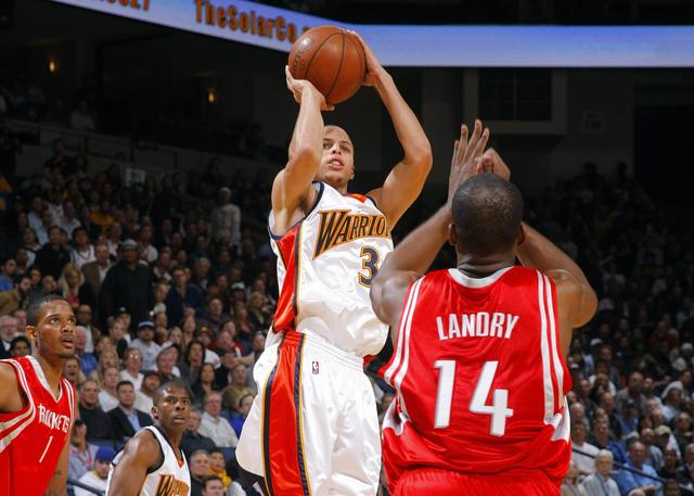 但她在蛰伏 但她在蛰伏