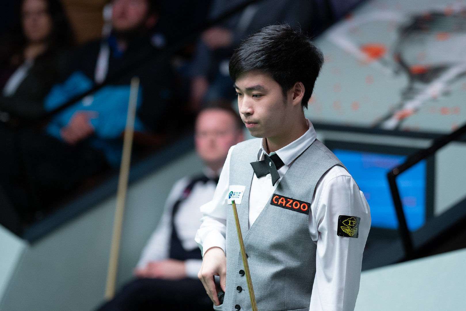 承受了不公 承受了不公